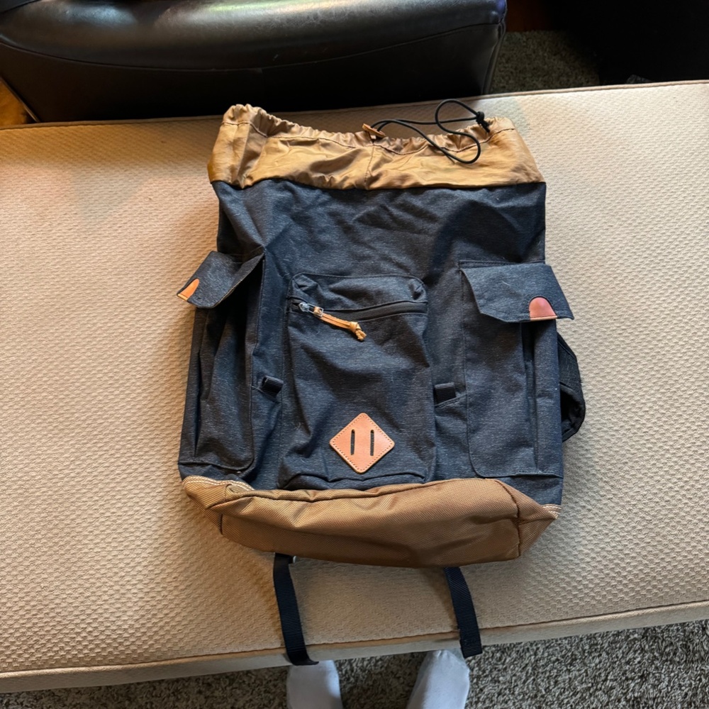 drawstring eddie bauer backpack - Picture 2 of 3